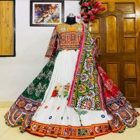 PRESENTING NEW DESIGNER NAVRATRI SPECIAL LAHENGA CHOLI 001 WHOLESALE IN INDIA