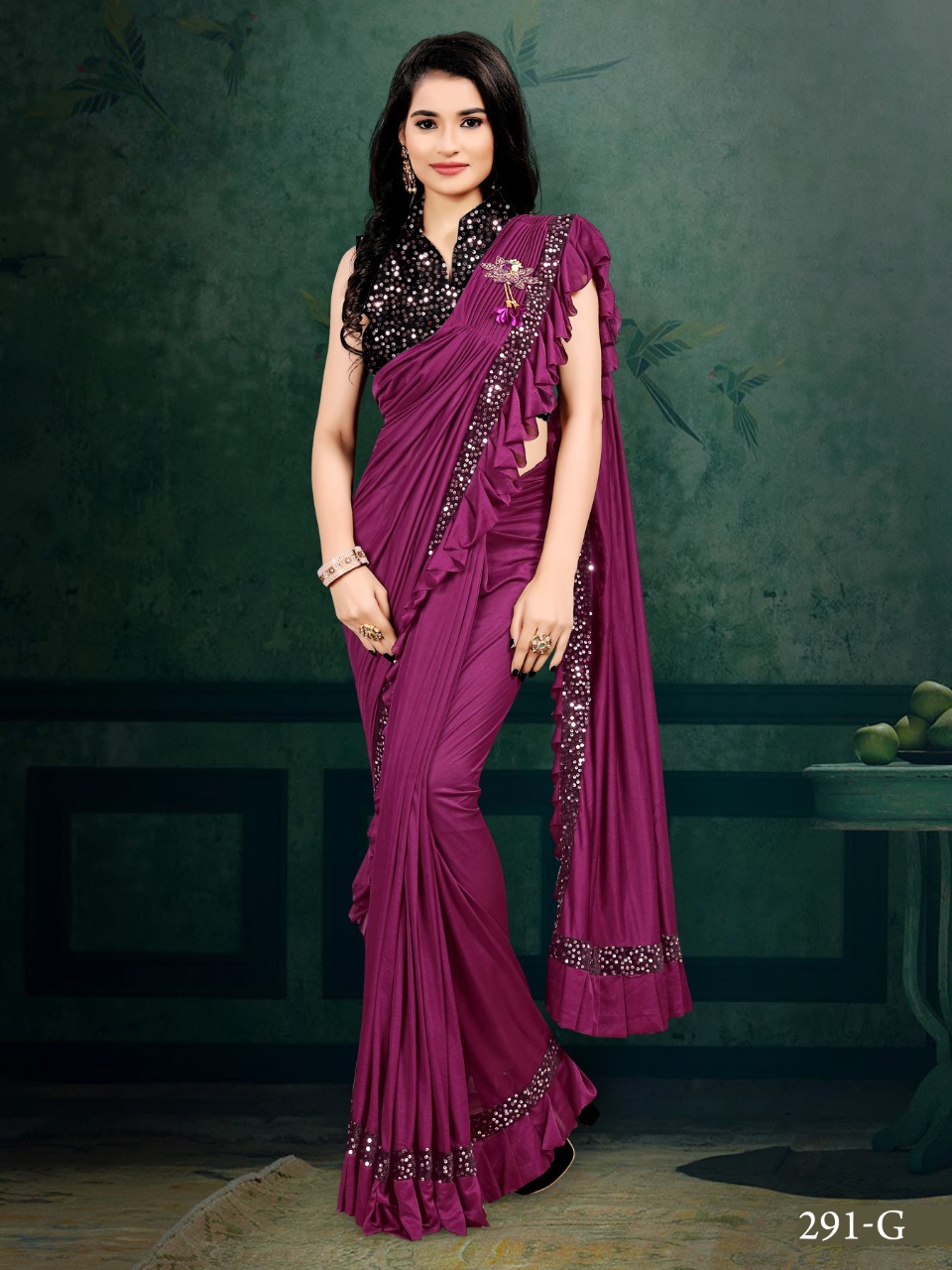 SANJNA HEAVY  IMPORTED VELVET  DESIGNER PARTY WEAR SAREE