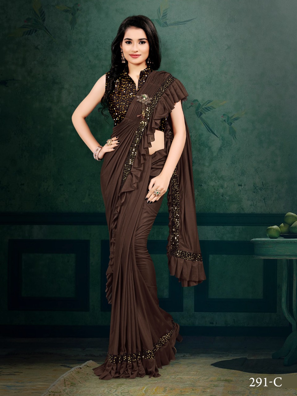 SANJNA HEAVY  IMPORTED VELVET  DESIGNER PARTY WEAR SAREE