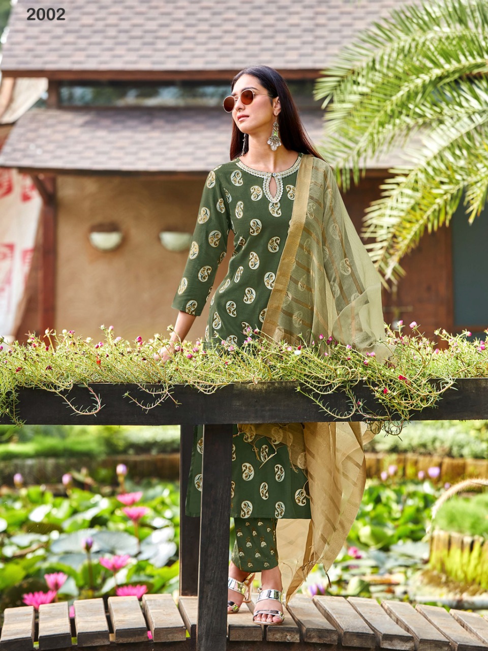 FLORENCE  SILKY SLUB DESIGNER READY MADE KURTI WITH BOTTOM