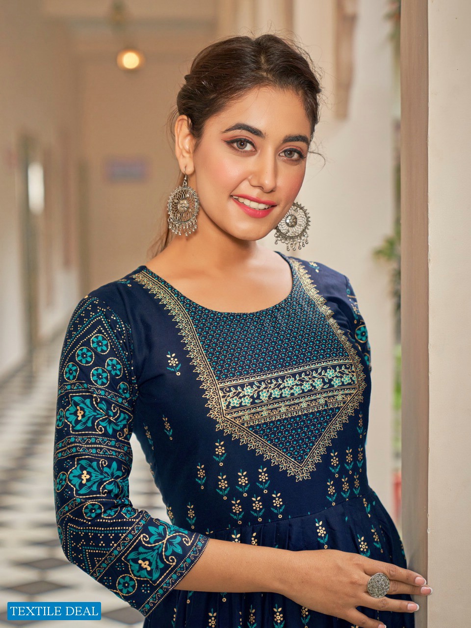 BANWERY FLORA RAYON FOIL PRINT BIG SIZE FLAIR GOWN WHOLESALER