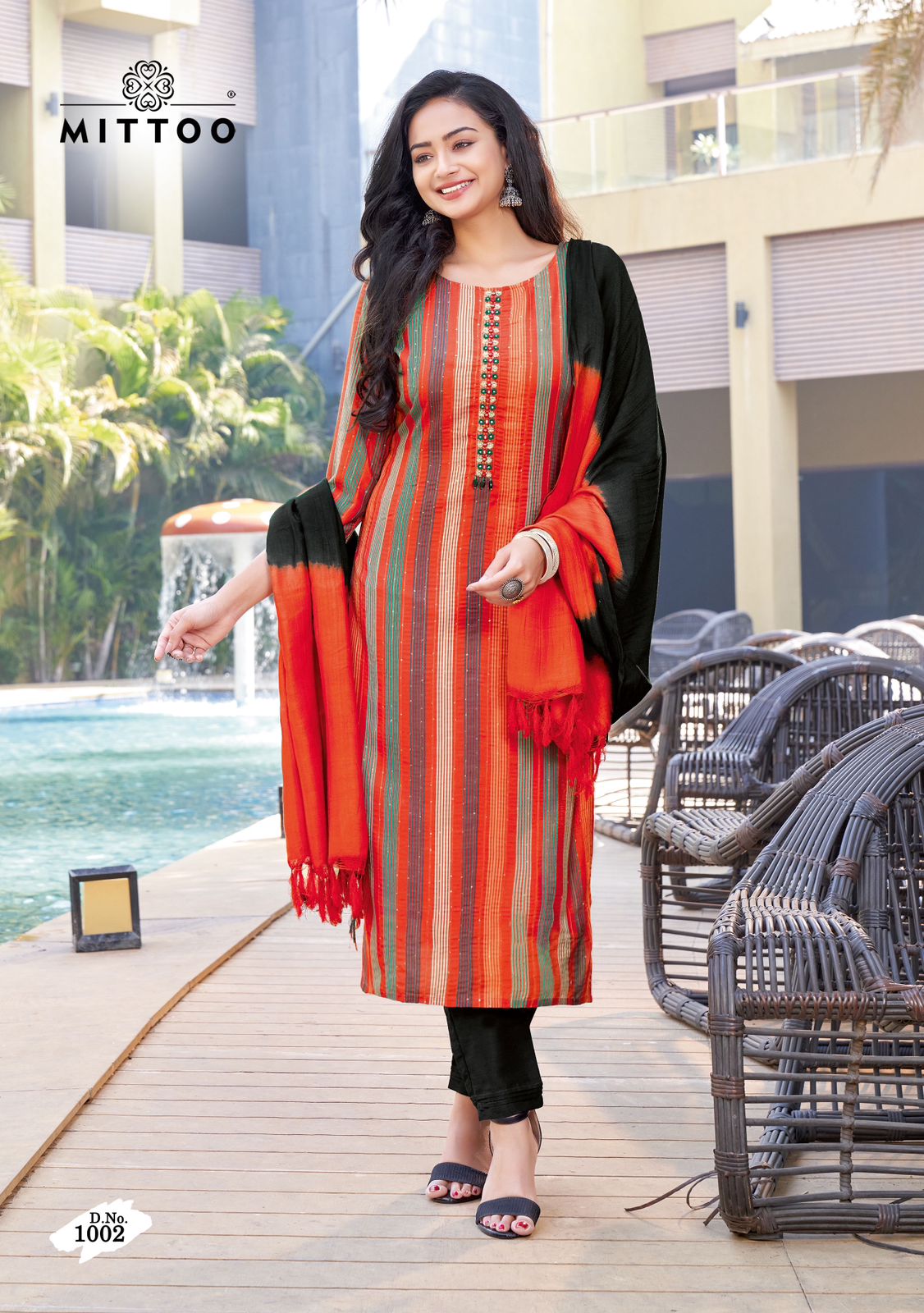 Mittoo Raashi Wholesale Muslin Digital With Santoon Inner Top With Pant And Dupatta