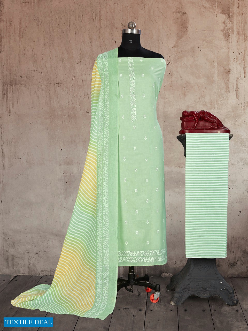 Bipson Muskaan 1429 Wholesale Cotton Lawn Print Dress Material